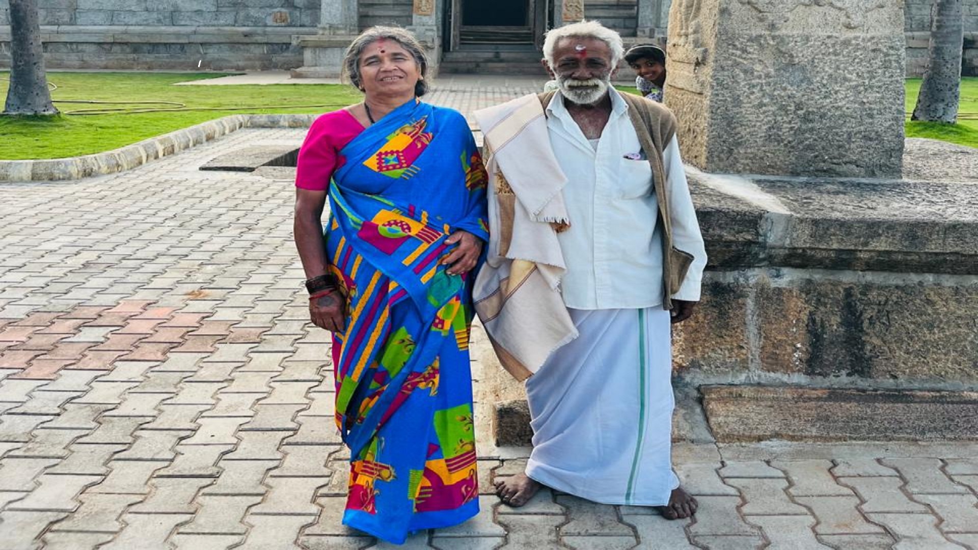 ಹಾಡುಹಗಲೇ ವೃದ್ದ ದಂಪತಿ ಭೀಕರ ಕೊ*, ಹುಣಸೂರು ತೋಟದ ಮನೆಯಲ್ಲಿ ಘಟನೆ.