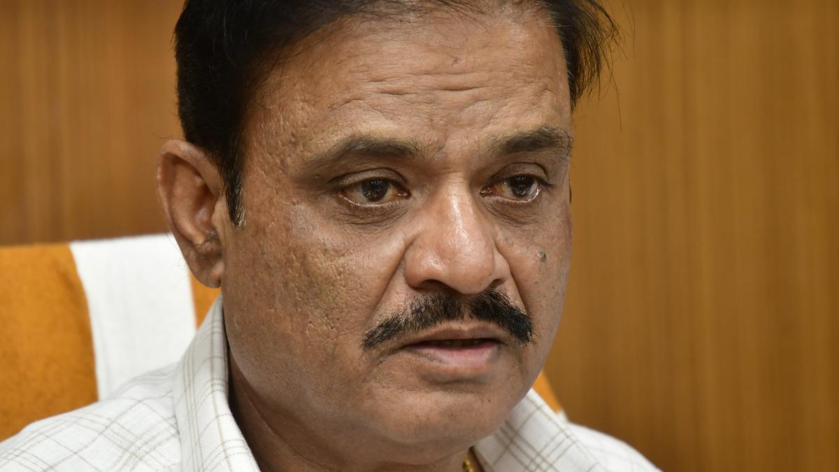 MLA  ಸ್ಥಾನಕ್ಕೆ ಕುಸುಮರನ್ನ ಕೂರಿಸಲು ನನ್ನ ಕೊಲೆಗೆ ಸಂಚು ಶಾಸಕ ಮುನಿರತ್ನ ಸ್ಪೋಟಕ ಆರೋಪ.