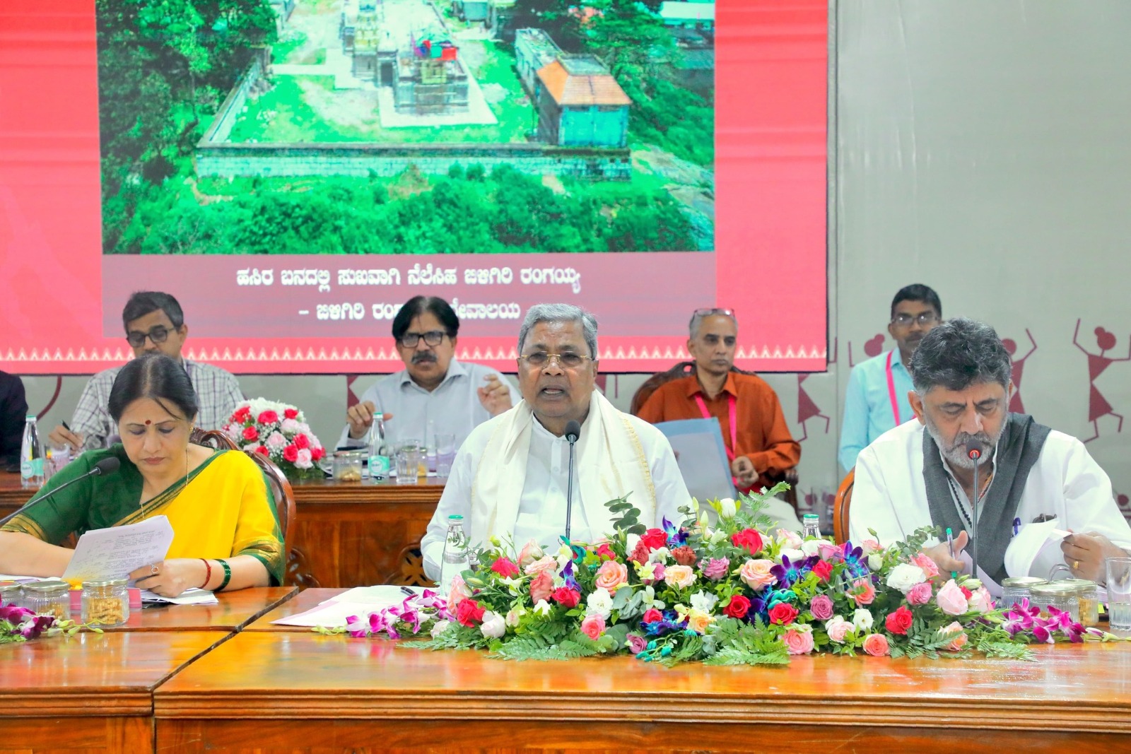 ಮಲೆ ಮಹದೇಶ್ವರ ಬೆಟ್ಟದಲ್ಲಿ ಸಂಪುಟ ಸಭೆ; 3647 ಕೋಟಿ ಮೌಲ್ಯದ ಕಾಮಗಾರಿಗಳಿಗೆ ಅಂಗೀಕಾರ.