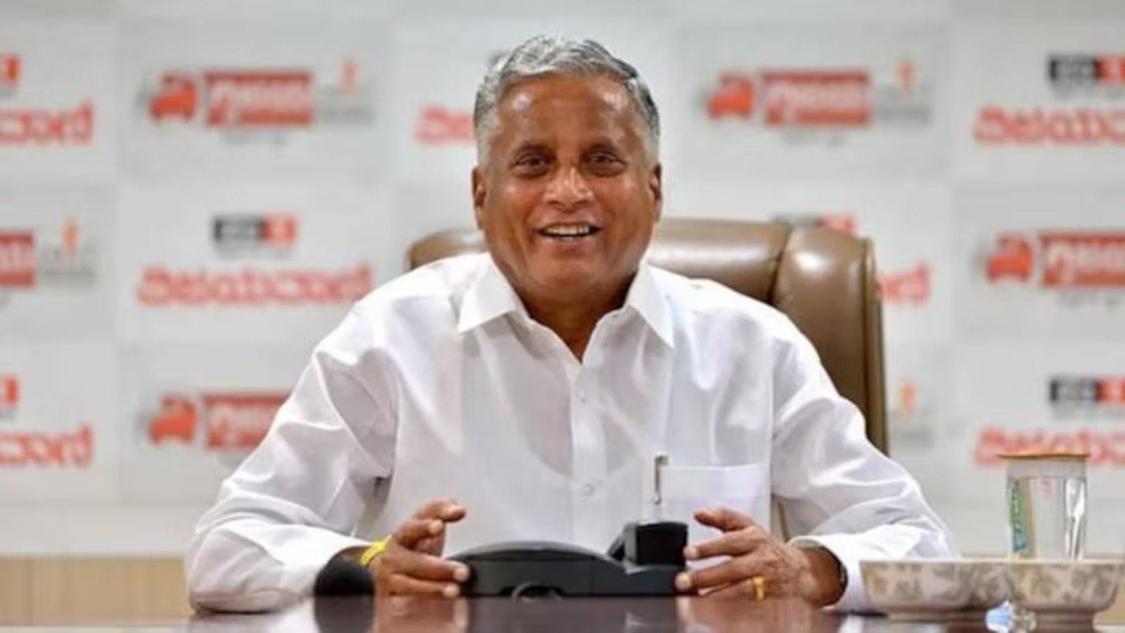 ರೈಲ್ವೆ ಇಲಾಖೆಯ ಪರೀಕ್ಷೆಗೆ ಜನಿವಾರ ನಿರ್ಬಂಧ ವಿವಾದಕ್ಕೆ ಕೊನೆಗೂ ತೆರೆ ಎಳೆದ ಸೋಮಣ್ಣ….