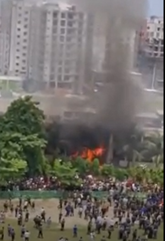 ಚೀನಾ ನಿರ್ಮಿತ ಯುದ್ಧ ವಿಮಾನ ಢಾಕಾ ಕಾಲೇಜಿನ ಆವರಣದಲ್ಲಿ ಪತನ, ಹಲವು ಮಂದಿ ಸಾ*ವು