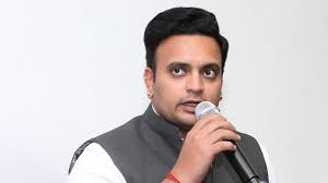 ನಟ ದರ್ಶನ್ ಫ್ಯಾನ್ಸ್ ಗೆ ಪರೋಕ್ಷ ಟಾಂಗ್ ಕೊಟ್ಟ ಸಂಸದ ಯದುವೀರ್.