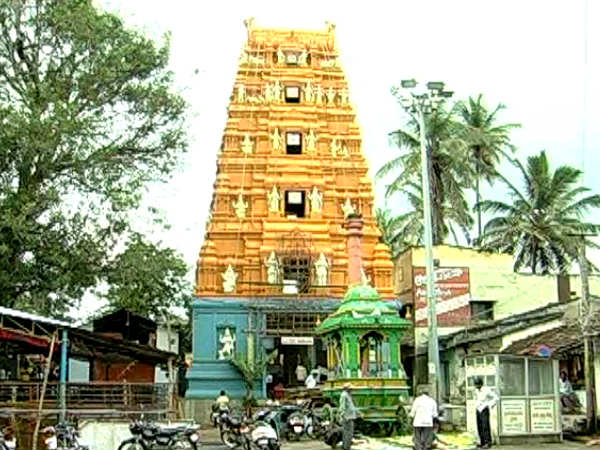 ಹಾಸನಾಂಬ ದೇವಿ ದರ್ಶನಕ್ಕೆ ವಿಐಪಿ ವಿವಿಐಪಿ ಪಾಸ್ ಗಳು ರದ್ದು…..!