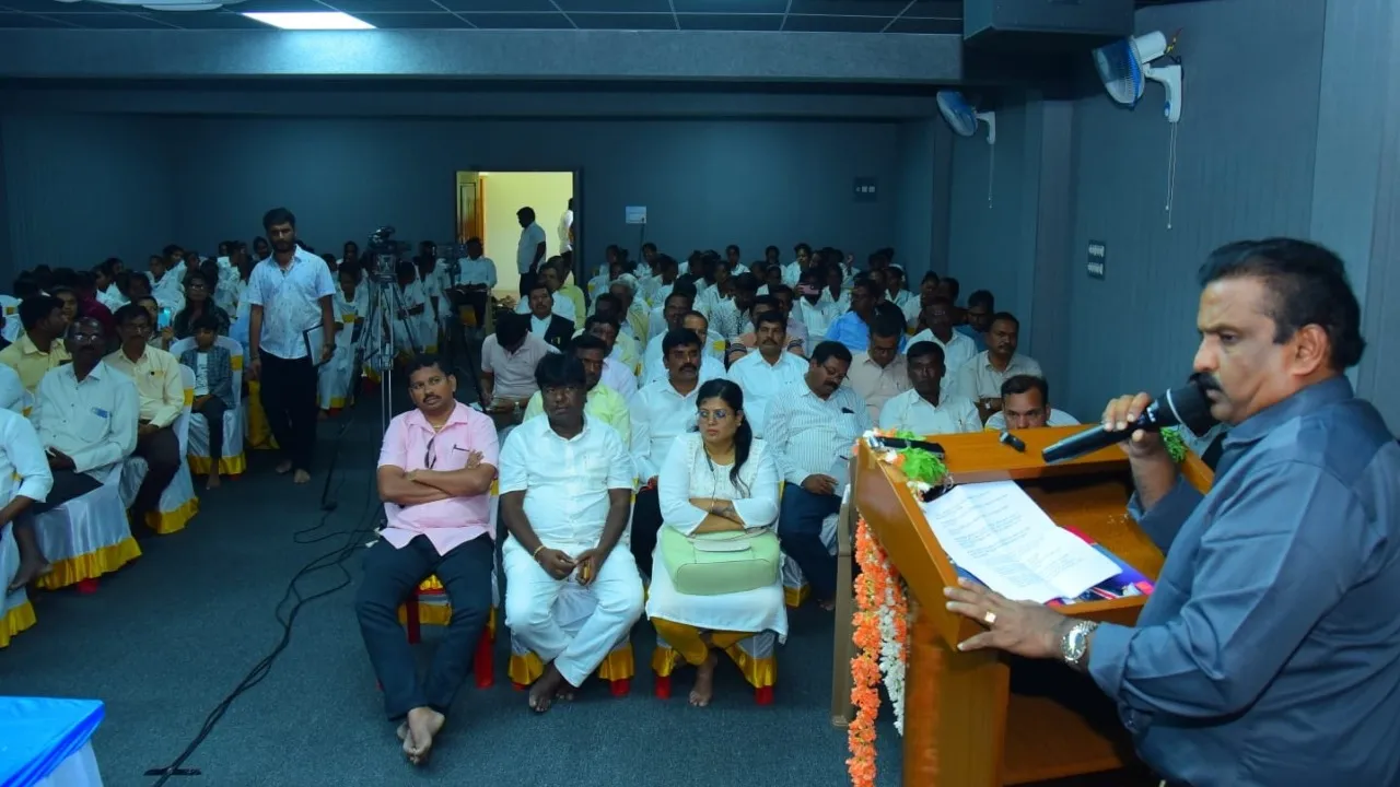 ಜಾತಿ ಶ್ರೇಷ್ಠತೆ ನಿರಂತರ ಷಡ್ಯಂತ್ರ ನಡೀತಾ ಇದೆ … ಕೆ.ವಿ.ಪ್ರಭಾಕರ್ ಹೇಳಿಕೆ !