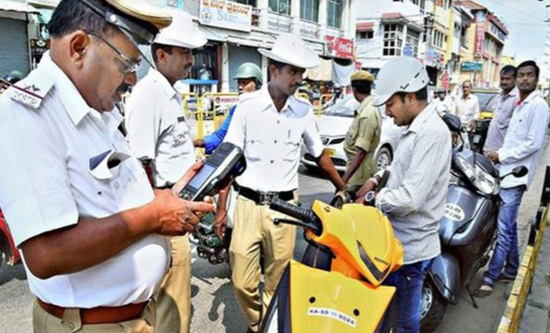 ಟ್ರಾಫಿಕ್‌ ಫೈನ್‌ ನಲ್ಲಿ 50% ರಿಯಾಯಿತಿ : 2.65 ಲಕ್ಷ ಹಣ ಕಳೆದುಕೊಂಡ ಟೆಕ್ಕಿ !