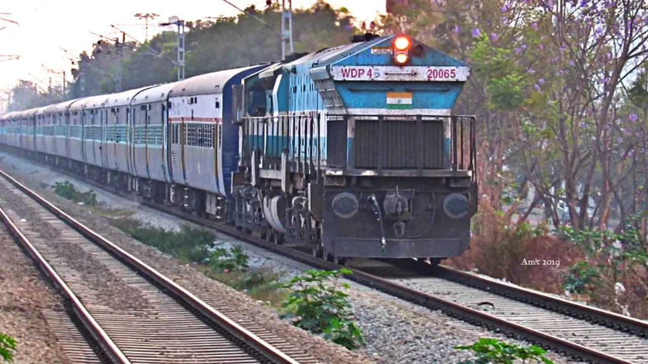 ಆಗಸ್ಟ್ 26 ರಿಂದ ಜಮ್ಮುಕಾಶ್ಮೀರದಲ್ಲಿ ರಣಭೀಕರ ಮಳೆ.. ಈ ಪ್ರದೇಶಗಳ ನಡುವಿನ 68 ರೈಲುಗಳ ಸಂಚಾರ ರದ್ದು..!