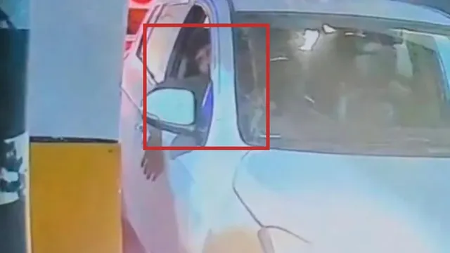 ಕಾರಿನಲ್ಲಿ ಇದ್ದಿದ್ದು ಉಮರ್ ಒಬ್ಬನೇ.. ಶಂಕಿತ ವ್ಯಕ್ತಿಯ ಅಮ್ಮ & ಸಹೋದರರನ್ನ ವಶಕ್ಕೆ ಪಡೆದಿದ್ದಾರೆ